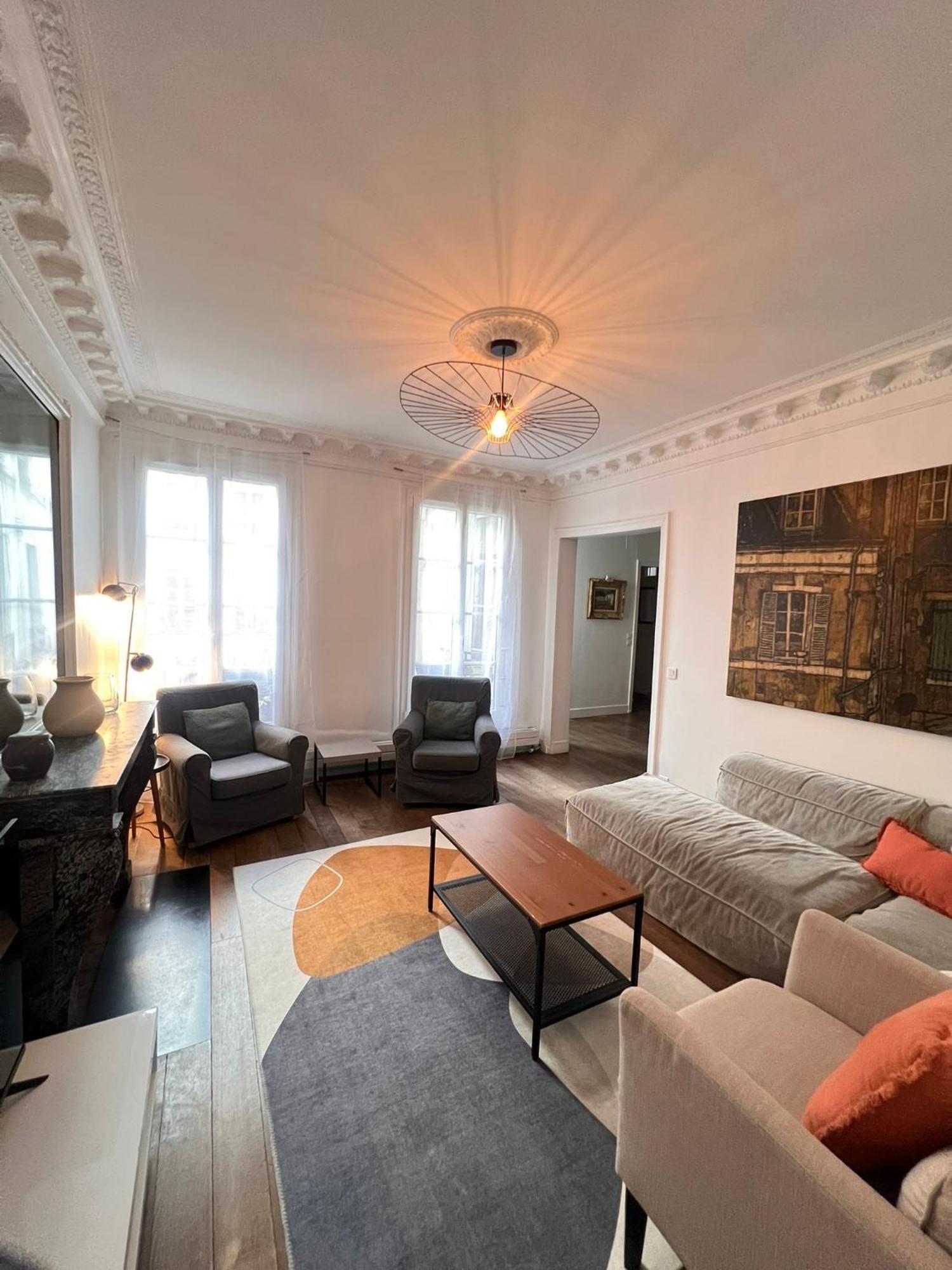 Real Parisian With 2 Bedrooms And Ac Appartamento Parigi